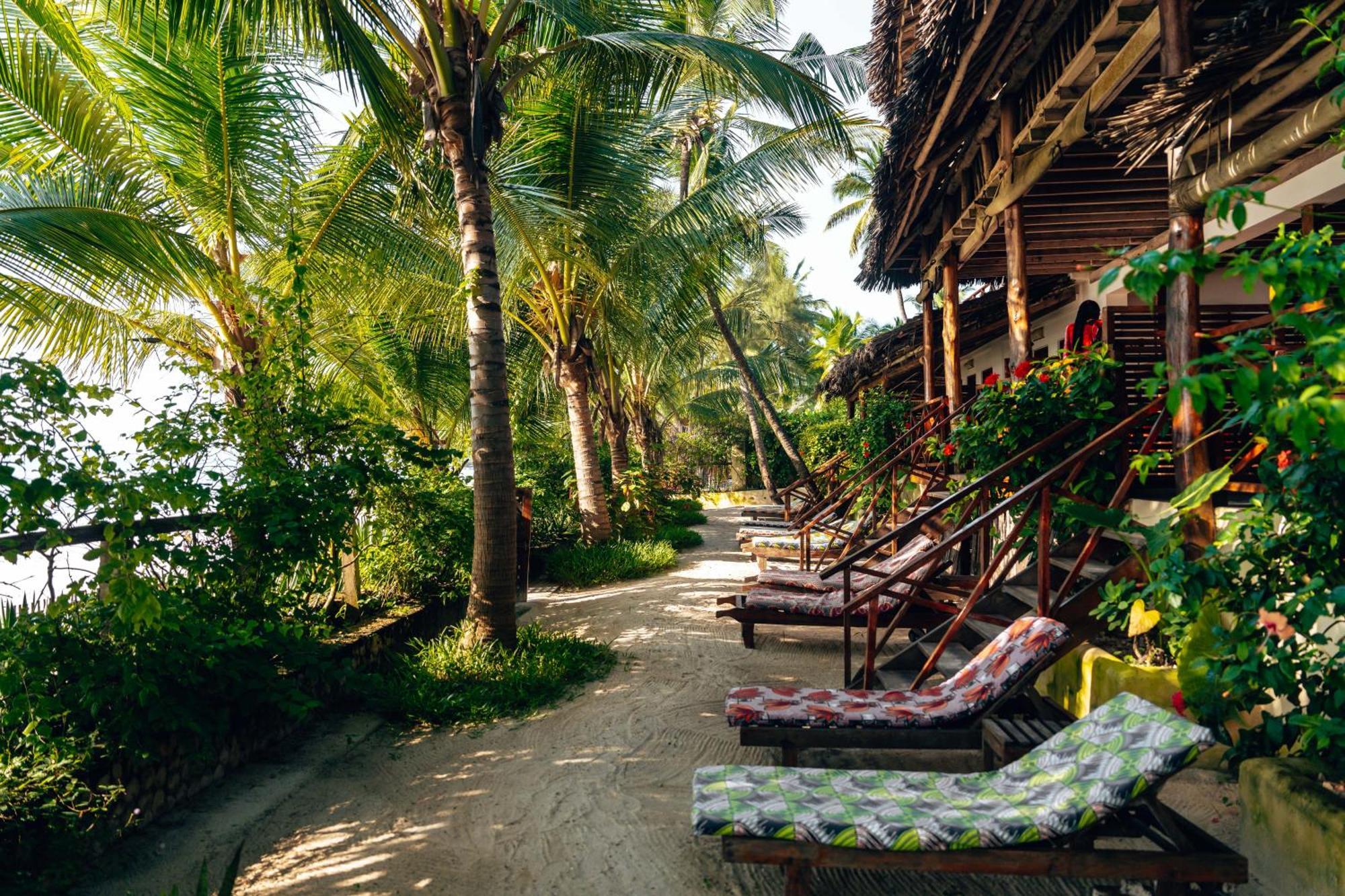 Отель Hekaya Zanzibar Пингу Экстерьер фото